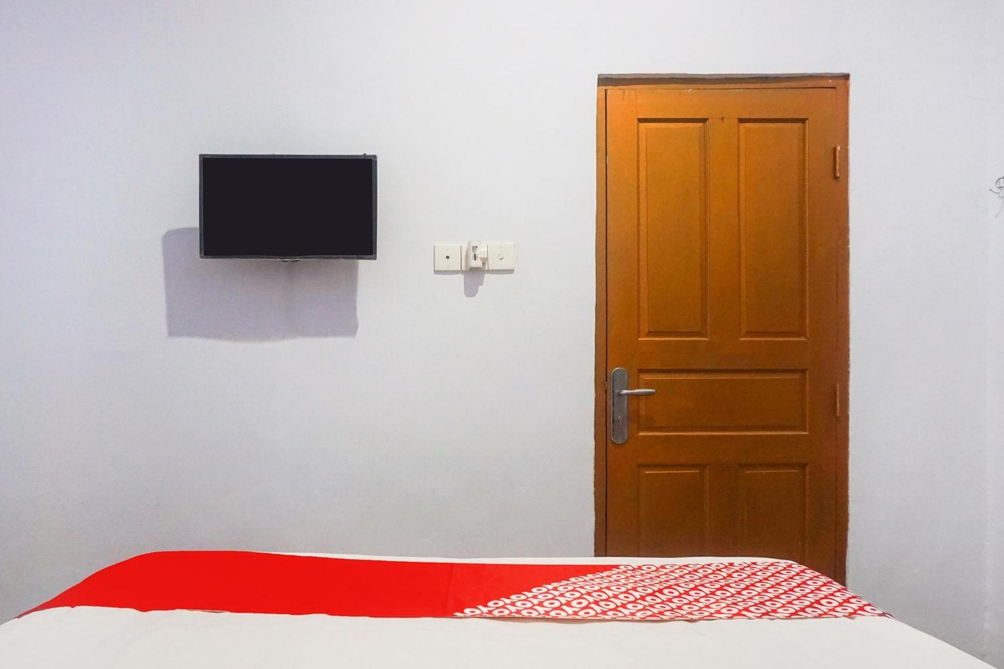 Oyo 91759 Pondok Hikmah Makassar Exterior foto